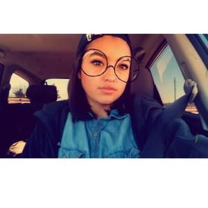 Meet your Posher, Bella